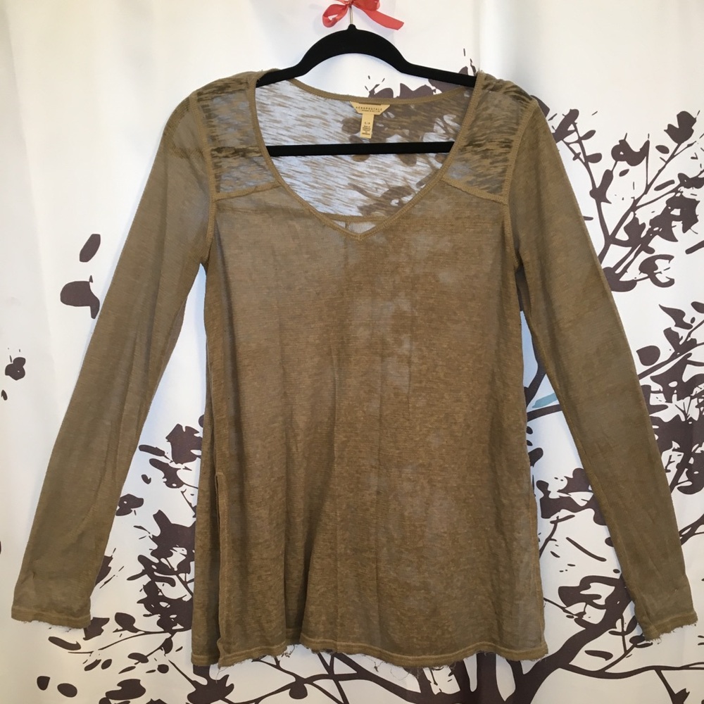 Gray lightweight split side long sleeve tee